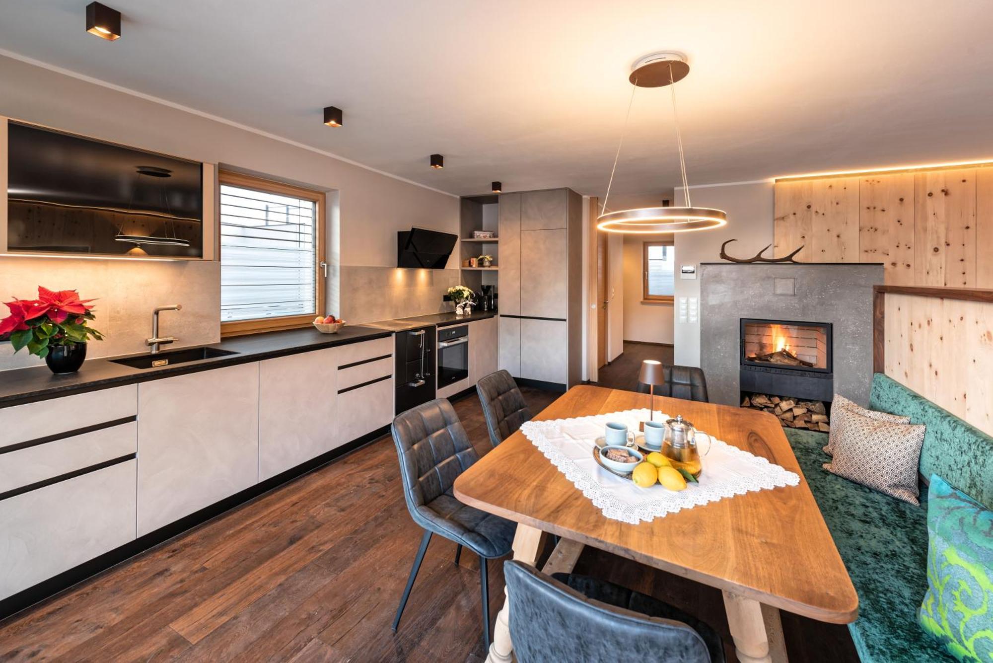 Silent Luxury Chalet Laiet ซานวาเลนตีโน อัลลา มูตา ภายนอก รูปภาพ